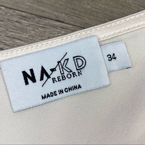 NA-KD Reborn Satin Shirred Side One Shoulder Crop Top Ivory XS 34 - Picture 12 of 16